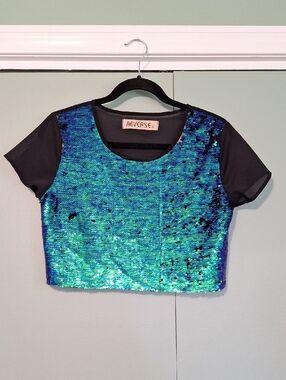 Reverse Blue And Green Sequins Short Sleeve Crop Top Size Small